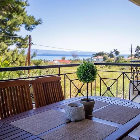 Apartamento Azzuro 1-bdrm In Hanioti, 150m To Chaniotis