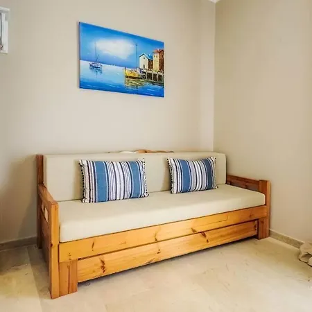 Azzuro 1-bdrm In Hanioti, 150m To Apartamento